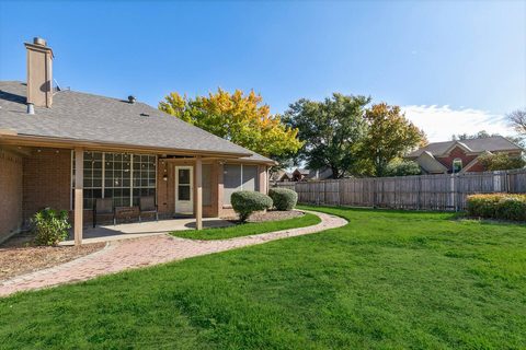 1932 Sunrise Trail, photo 23