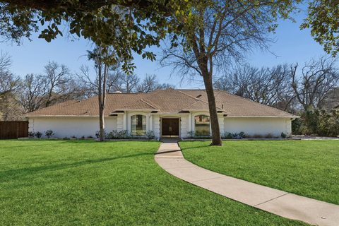 706 Highland Hills Lane