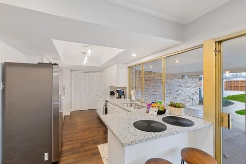 7867 La Sobrina Drive, photo 9