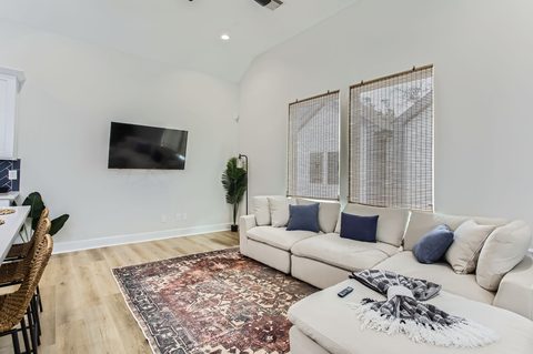 850 Elkhart St Unit B, photo 5