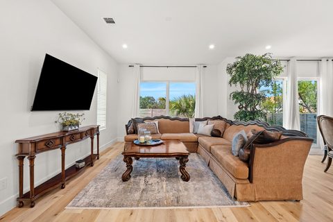 4323 Honeycomb Street, photo 4