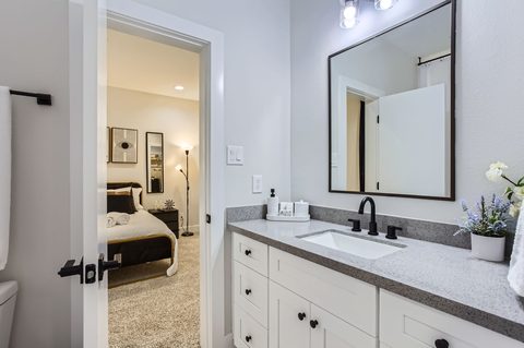 850 Elkhart St Unit B, photo 25