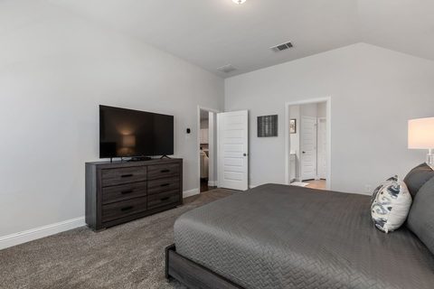 4-bedroom furnished home in Celina, photo 12