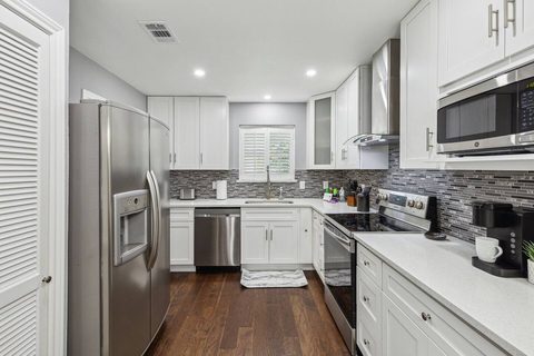 1819 Auburn Dr, photo 6