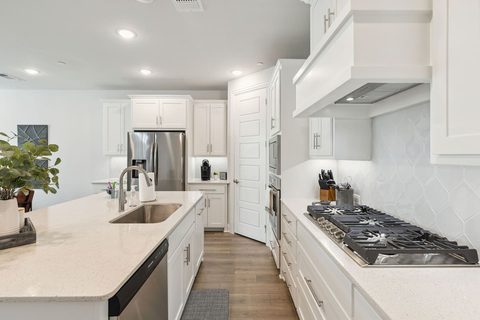 1905 McClane Drive, photo 8
