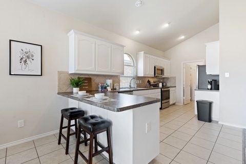 4037 Martinsburg Drive, photo 10