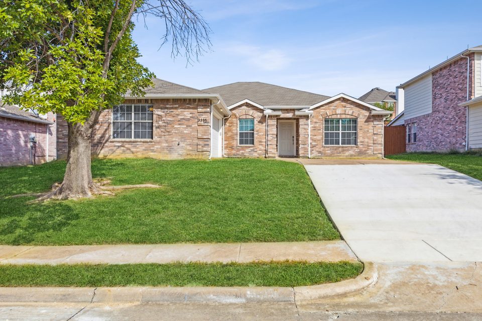 3315 Elmwood Court, photo 1