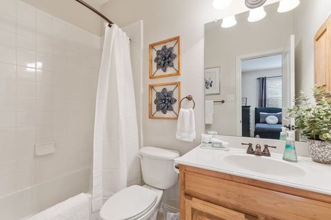 409 Rosemont Ln, photo 32