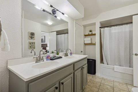 309 Forest Grove Drive, photo 21