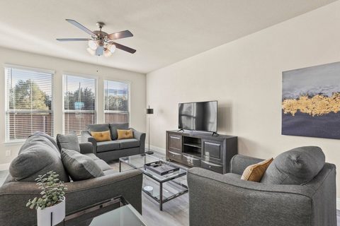 2916 Galveston Street, photo 4