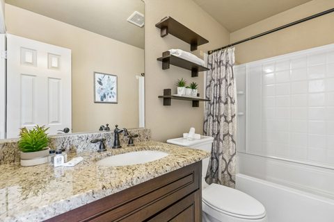 4425 Maple Shade Avenue, photo 19