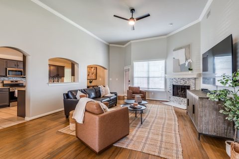 1608 Brighton Drive, photo 3