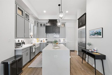 1908 West 25th Street, photo 10