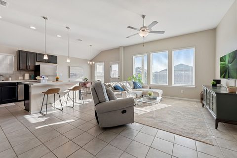 718 Bridgestone Way, photo 4
