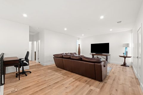4323 Honeycomb Street, photo 21