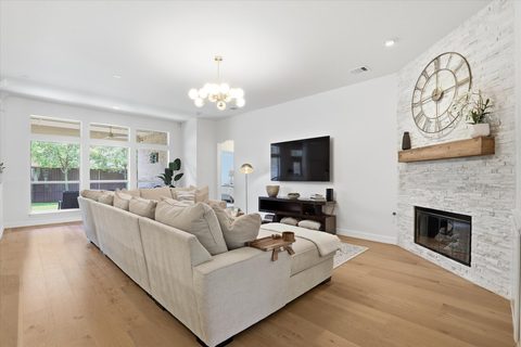 2103 Angel Falls Drive, photo 5