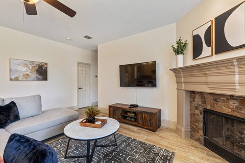 1616 Birchbrook Drive, photo 4