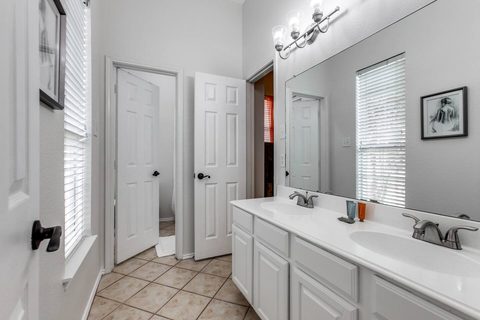 2905 Oak Tree Drive, photo 22