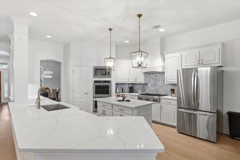 2103 Angel Falls Drive, photo 11