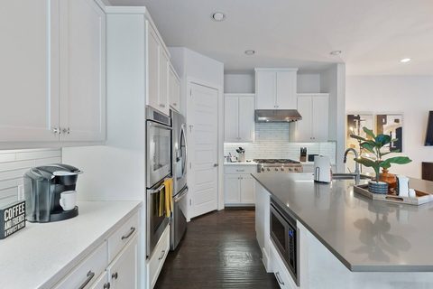 3871 Pine Tree Court, photo 5