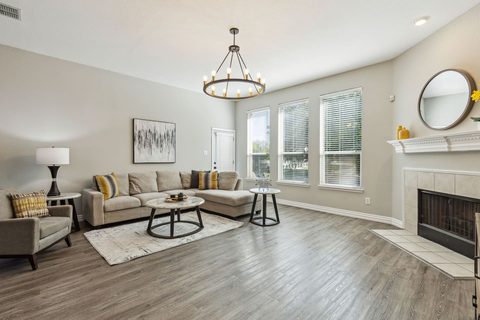 4400 Caledonia Creek Lane, photo 2