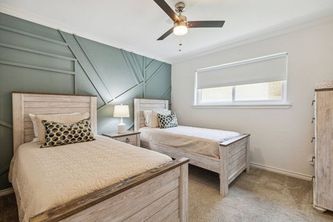 1819 Auburn Dr, photo 22