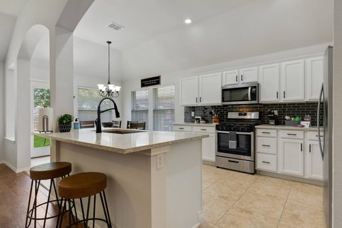 1557 Charleston Drive, photo 5