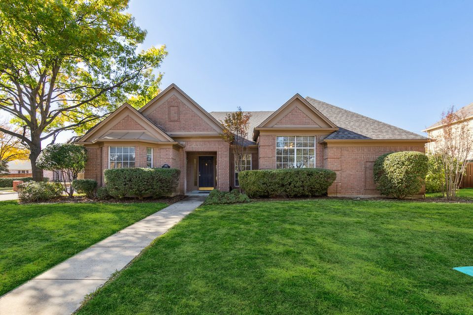 1932 Sunrise Trail, photo 1