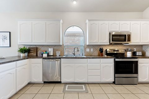 4037 Martinsburg Drive, photo 8