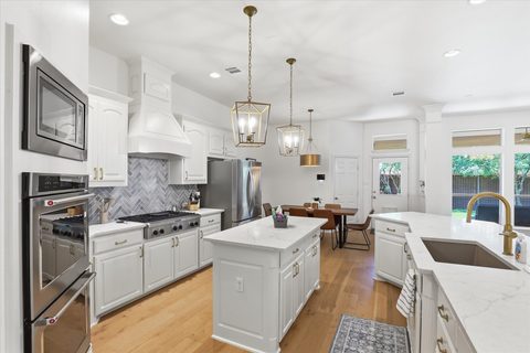 2103 Angel Falls Drive, photo 9