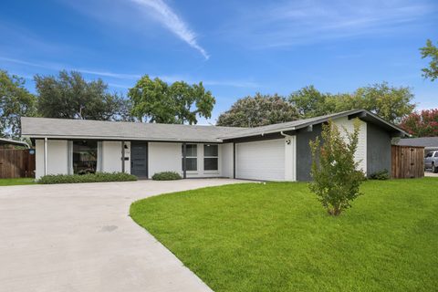 11724 Coral Hills Pl