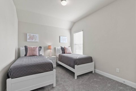 2904 Galveston Street, photo 21