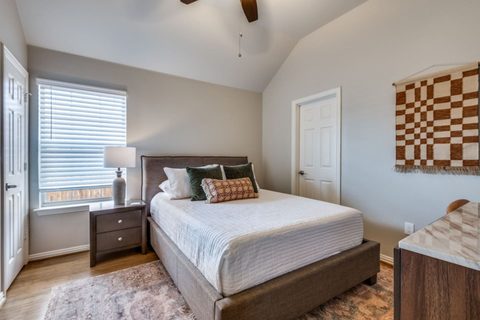 1608 Brighton Drive, photo 11