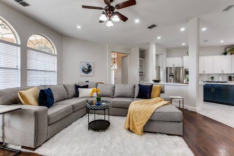 2905 Oak Tree Drive, photo 2