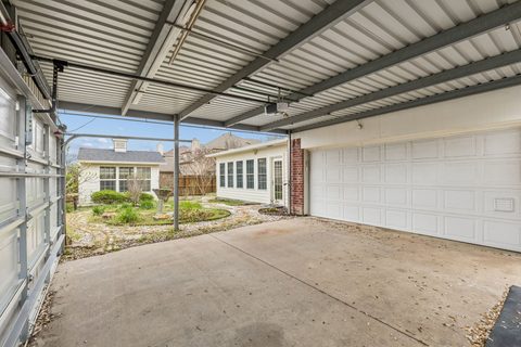 4425 Maple Shade Avenue, photo 29