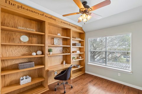 4425 Maple Shade Avenue, photo 24