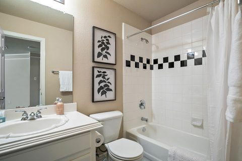 7912 Caribia Court, photo 31
