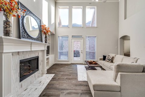 4-bedroom furnished home in Frisco, photo 5