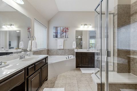 1100 Newchester Drive, photo 17