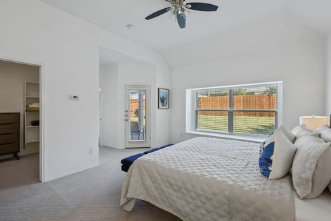 9704 Hedge Bell Drive, photo 13