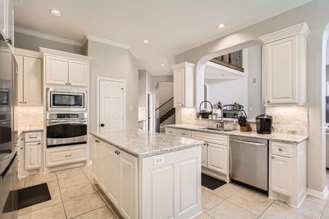 20686 Lavone Dr, photo 10